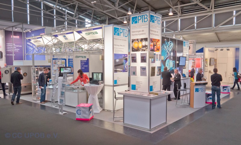 Der CC UPOB e.V. Messestand auf der Laser 2013 in München (Bild: CC UPOB e.V.)